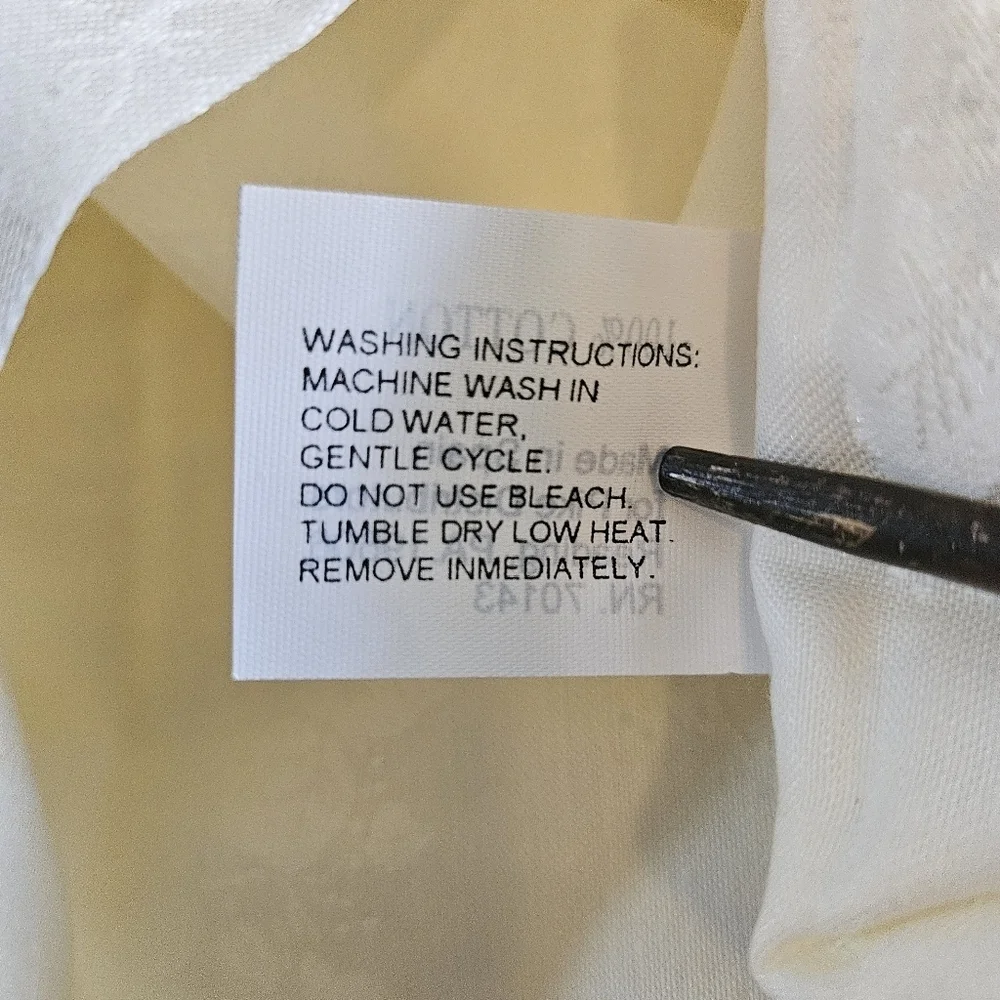 100% Cotton Made in Spain Pillowcases Set of 2 White on White Damask Floral